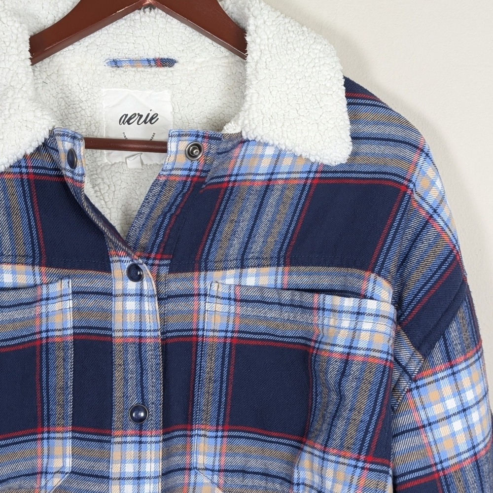 Aerie Navy Blue Plaid Sherpa Lined Flannel Shirt Jacket Cropped Shacket Large